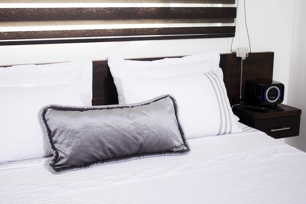 Hotel Lleras 10 Medellín Dış mekan fotoğraf