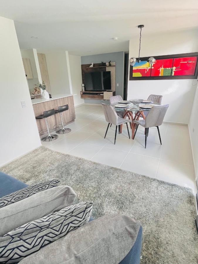 Hotel Lleras 10 Medellín Dış mekan fotoğraf