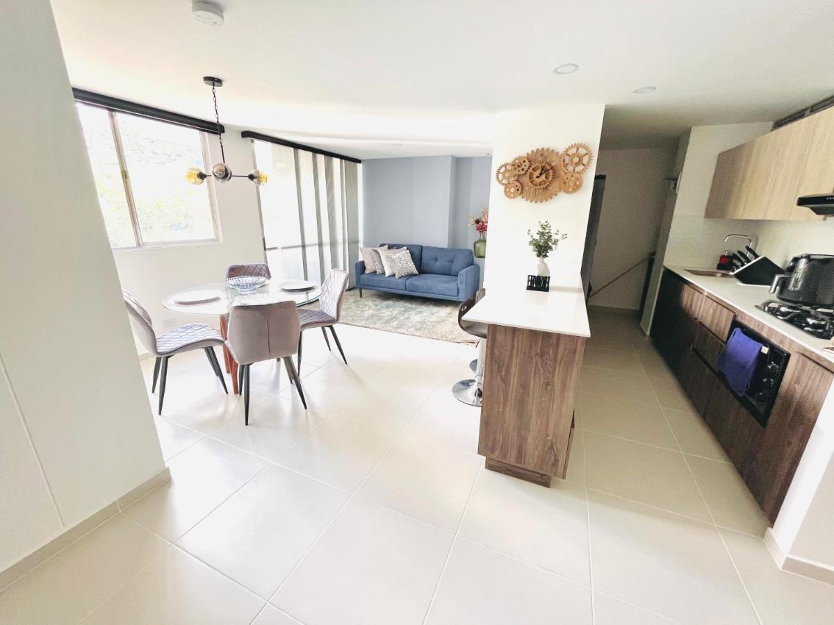 Hotel Lleras 10 Medellín Dış mekan fotoğraf