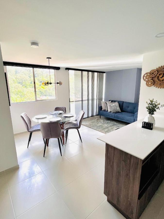 Hotel Lleras 10 Medellín Dış mekan fotoğraf