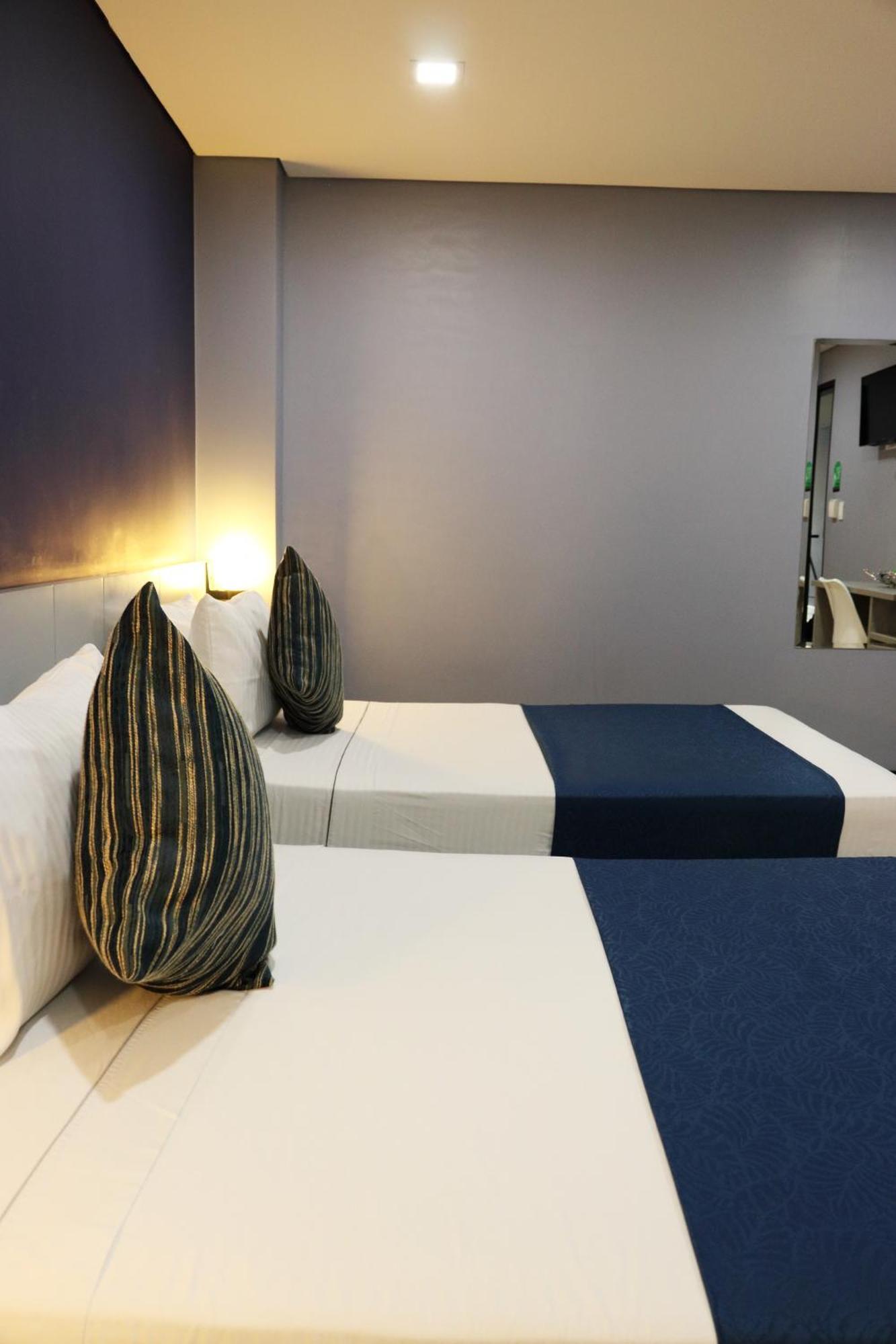 Hotel Lleras 10 Medellín Dış mekan fotoğraf